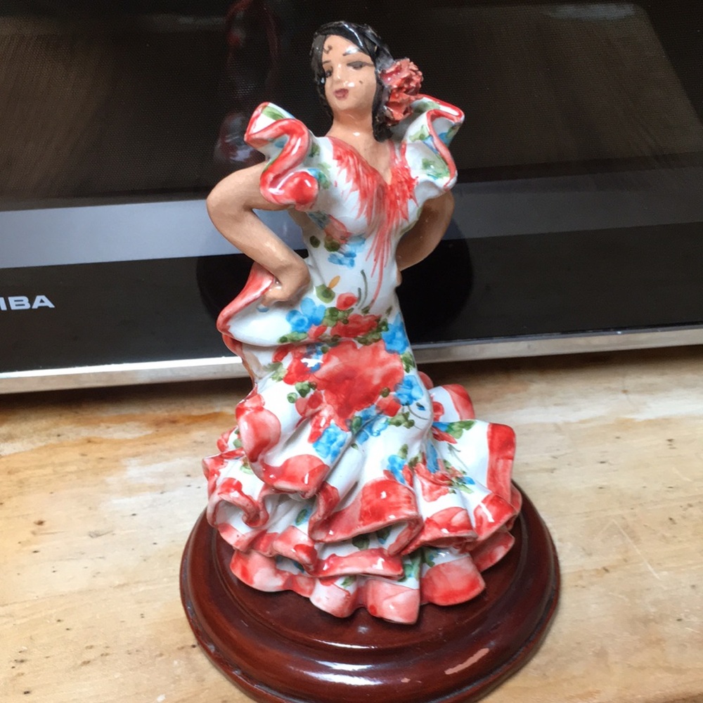 Vintage Spanish porcelain flamenco dancer with flower in her hair